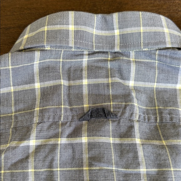 Oscar de la Renta Button Down - Picture 3 of 7